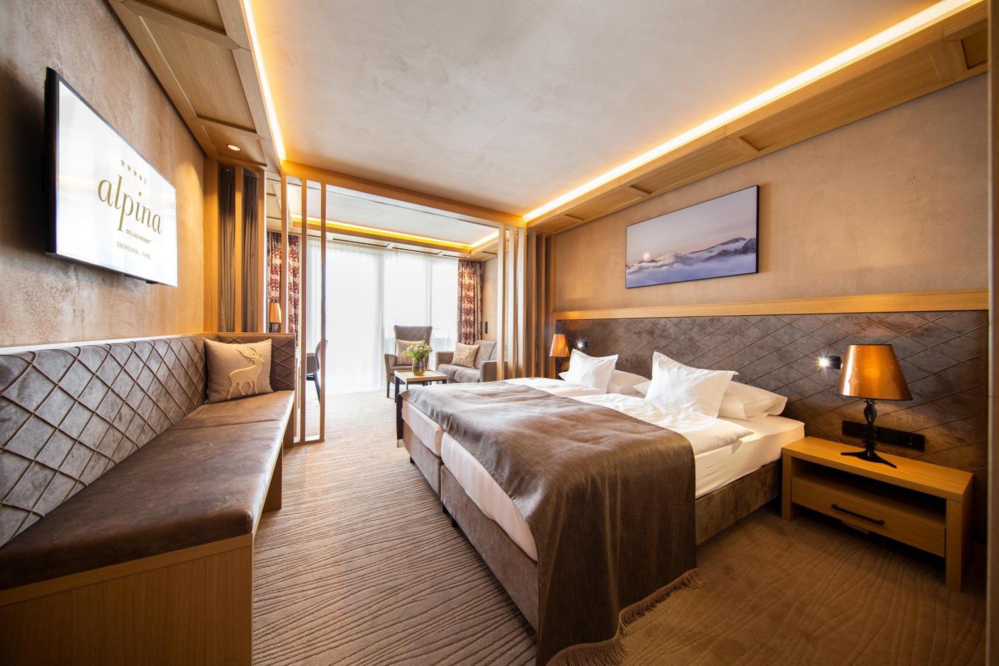 Hotel Alpina Deluxe オーバーグールグル エクステリア 写真