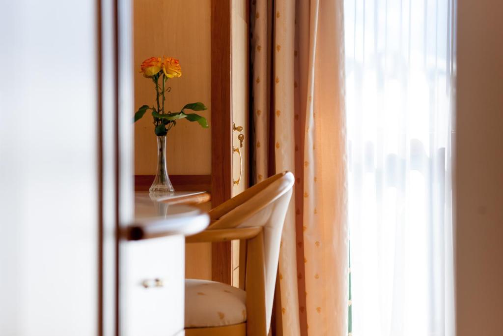 Hotel Alpina Deluxe オーバーグールグル 部屋 写真