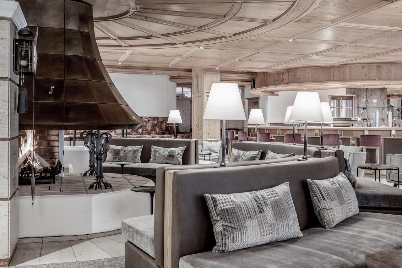 Hotel Alpina Deluxe オーバーグールグル エクステリア 写真