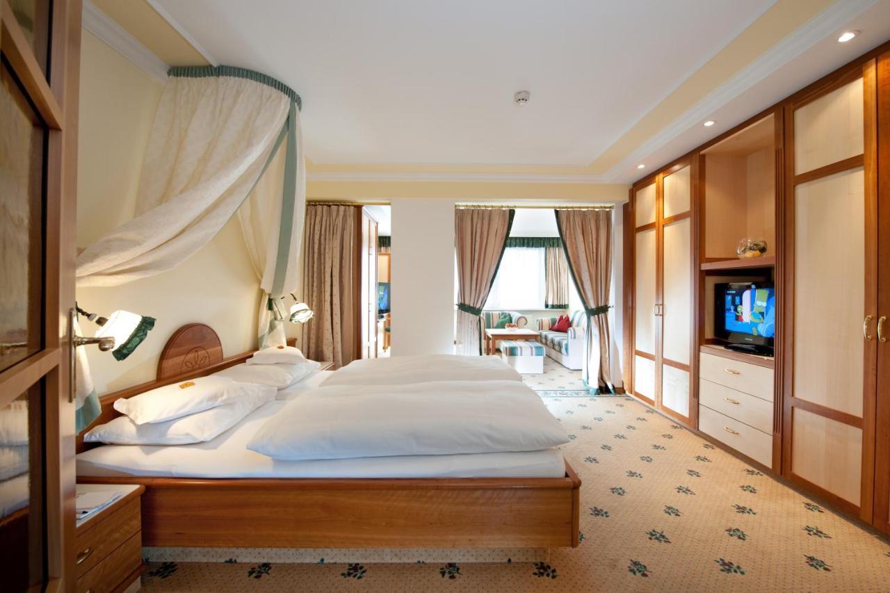 Hotel Alpina Deluxe オーバーグールグル 部屋 写真