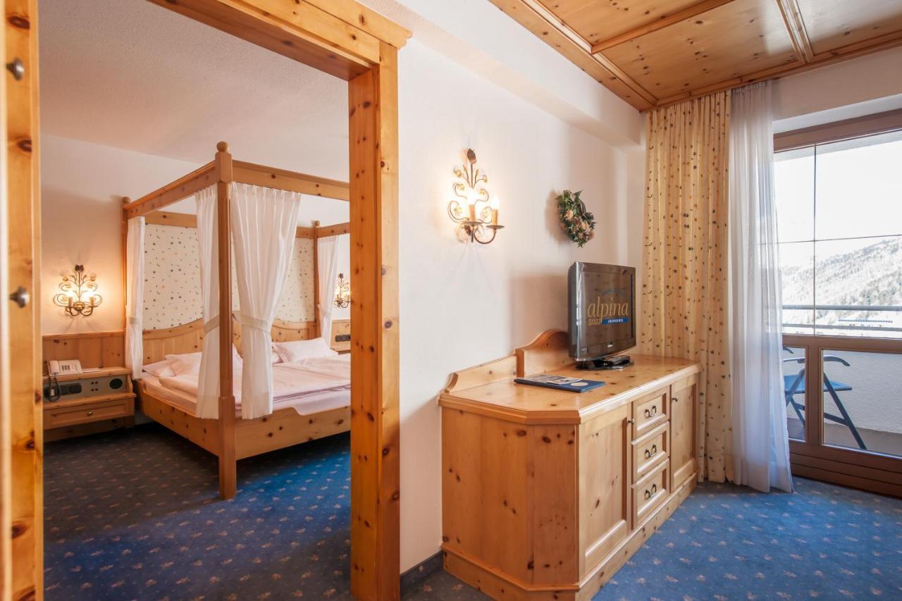 Hotel Alpina Deluxe オーバーグールグル 部屋 写真