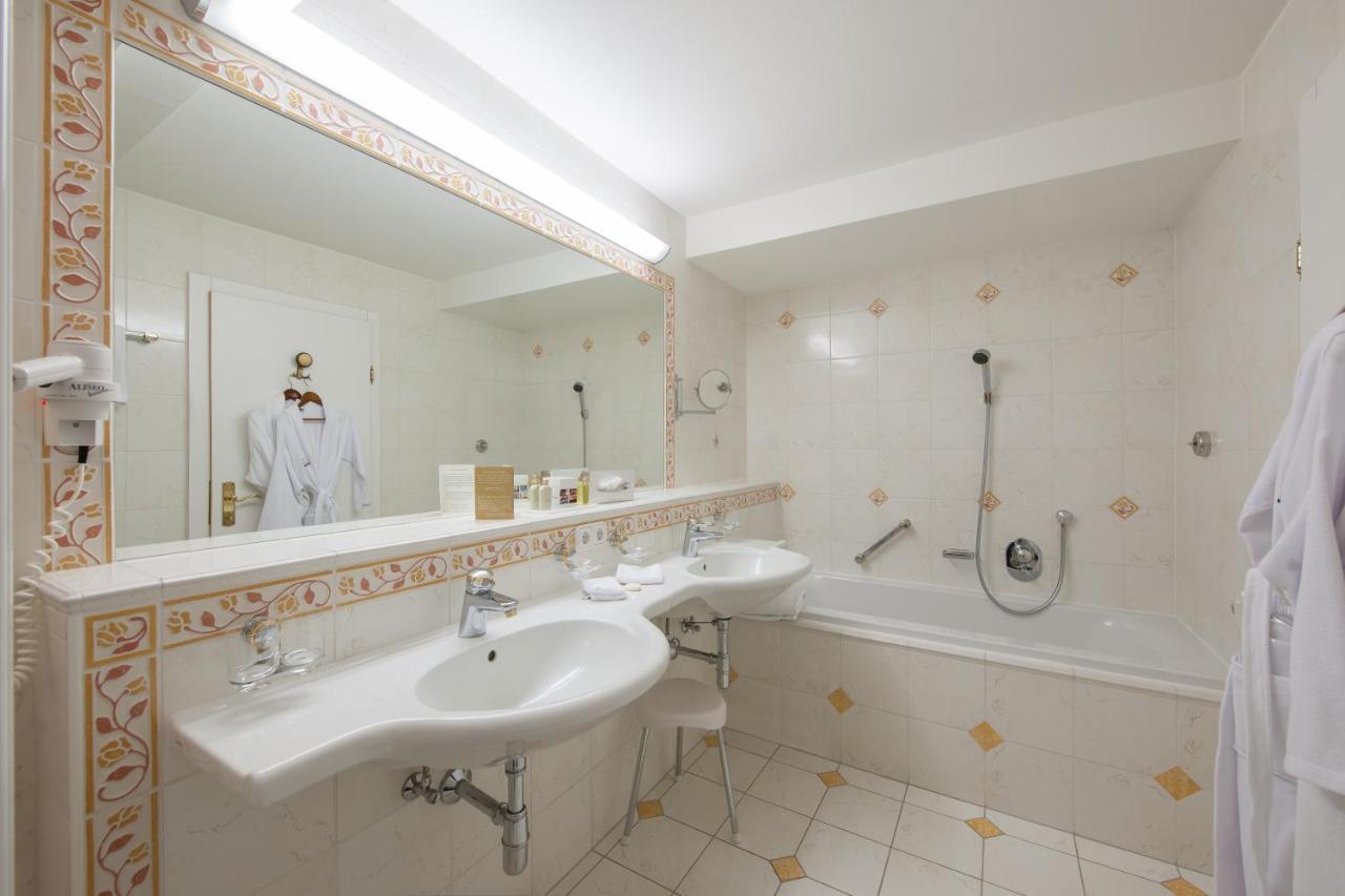 Hotel Alpina Deluxe オーバーグールグル 部屋 写真